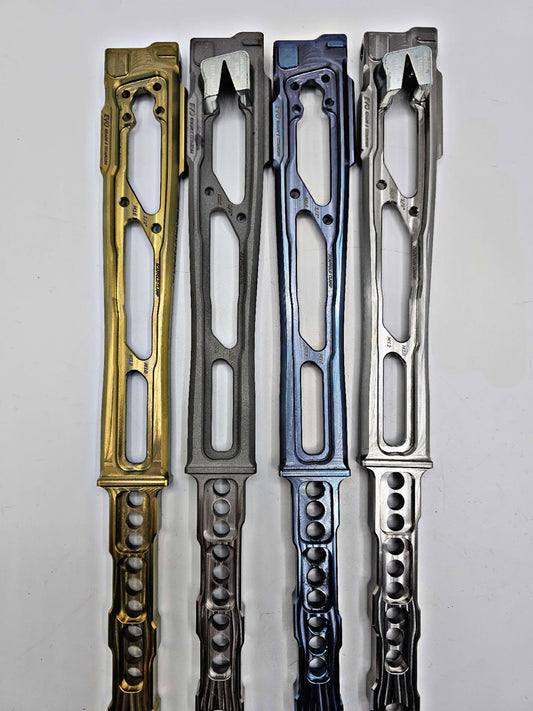 Manijas Titan de Kinetic Customs (titanio)